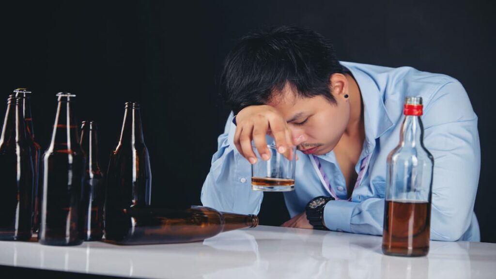 Prescription Medication Addiction Among Professionals: Treatment and Recovery 3 prescription drug abuse treatment, prescription medication addiction, opioid dependence treatment, benzodiazepine addiction help, stimulant misuse treatment, monitored detox programs, substance use treatment for professionals, prescription drug recovery, medication-assisted treatment, prescription drug rehab chicago